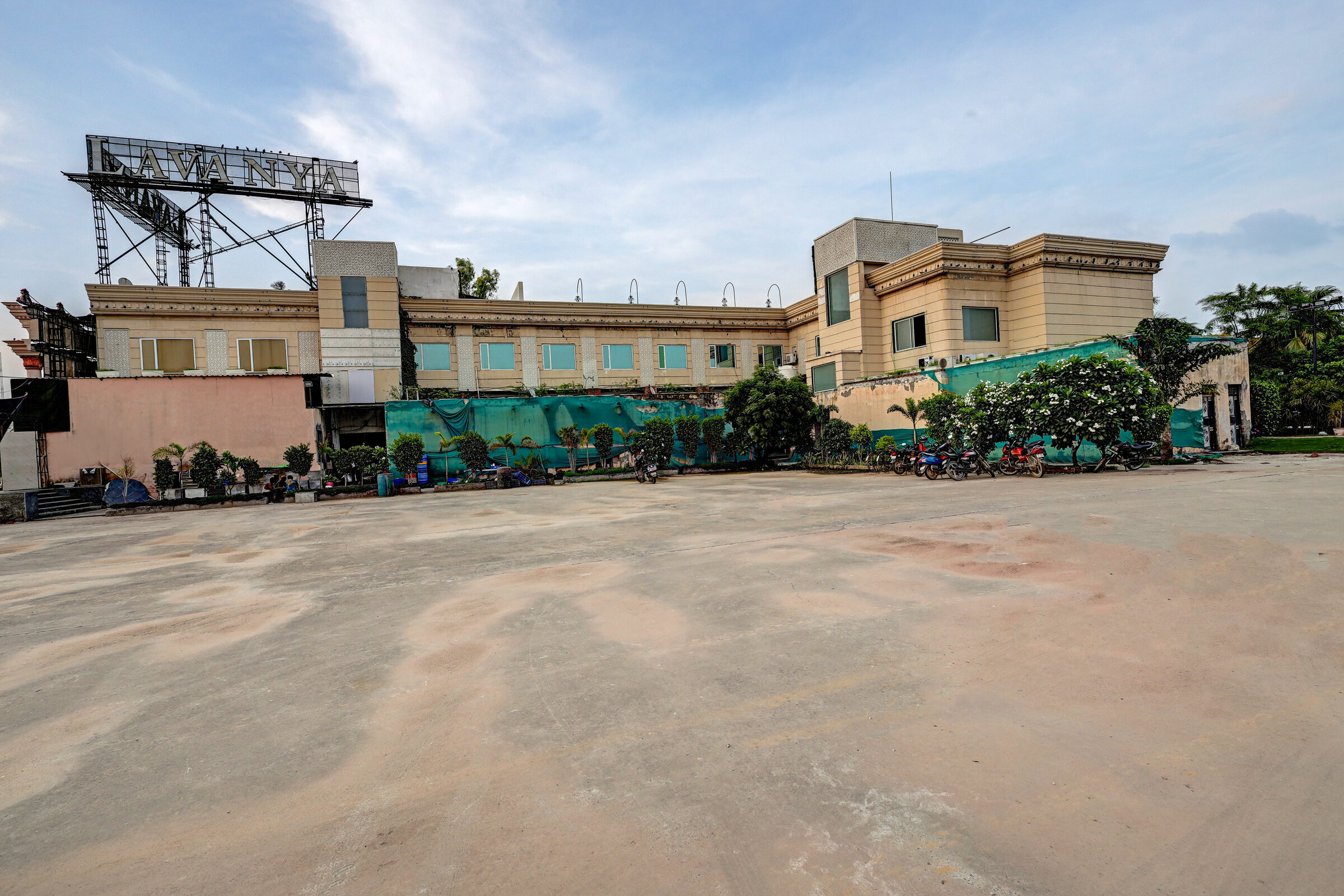 Lavanya Motel