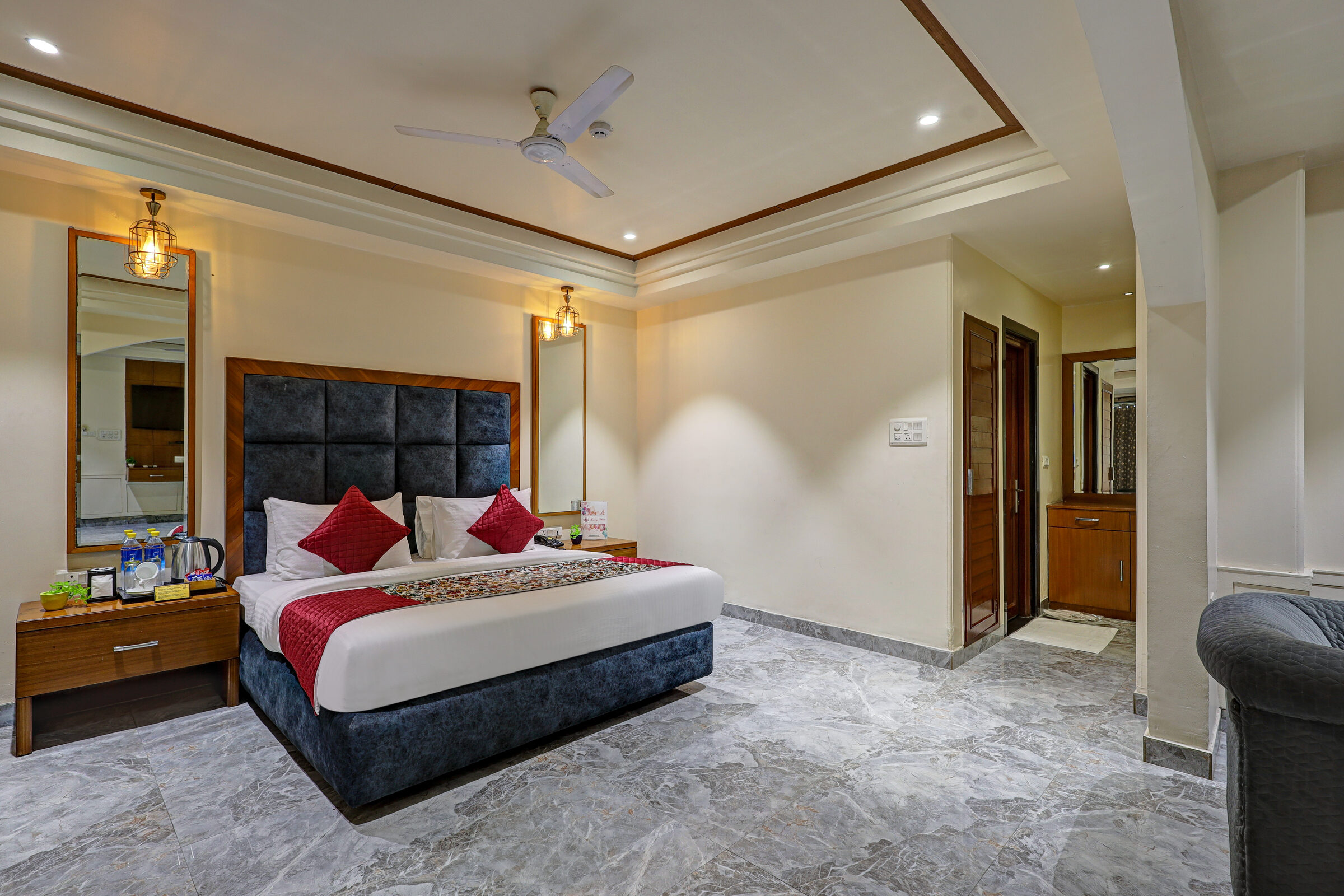 Lavanya Motel: Hotel rooms in North Delhi for short stays at Lavanya Motel
